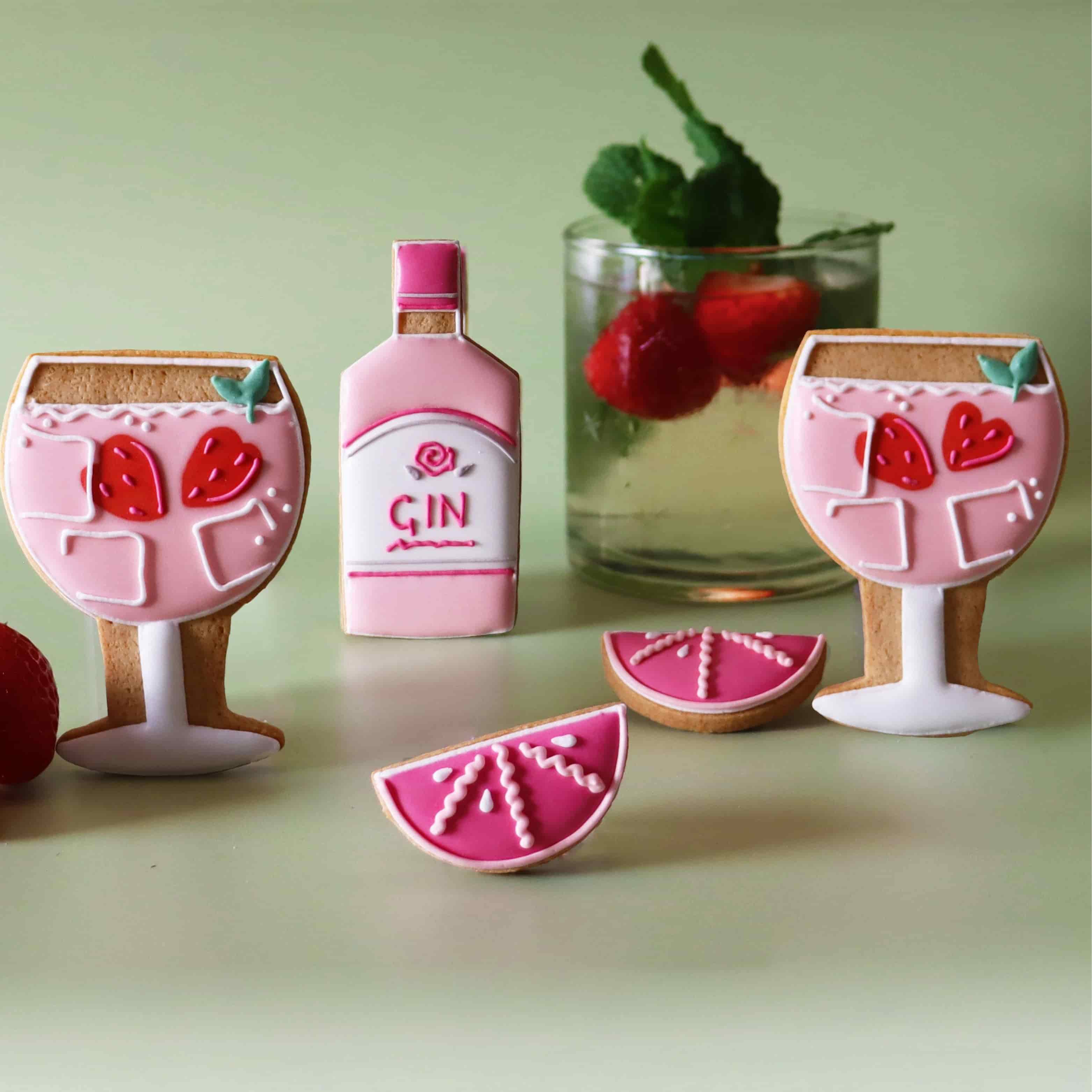Biscuiteers Gin & Tonic Large Letterbox Iced Biscuits, 65g - Image 2