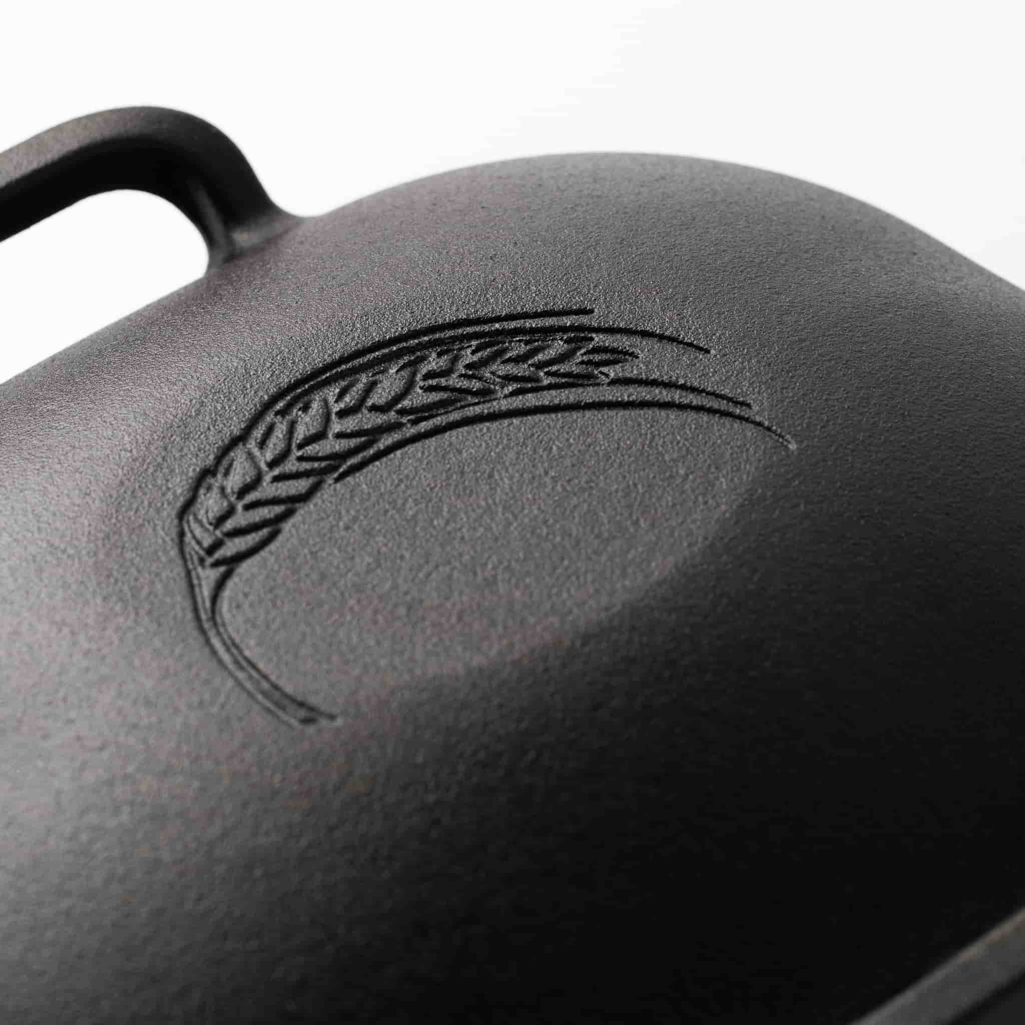 Challenger Cast Iron Bread Pan - Image 4