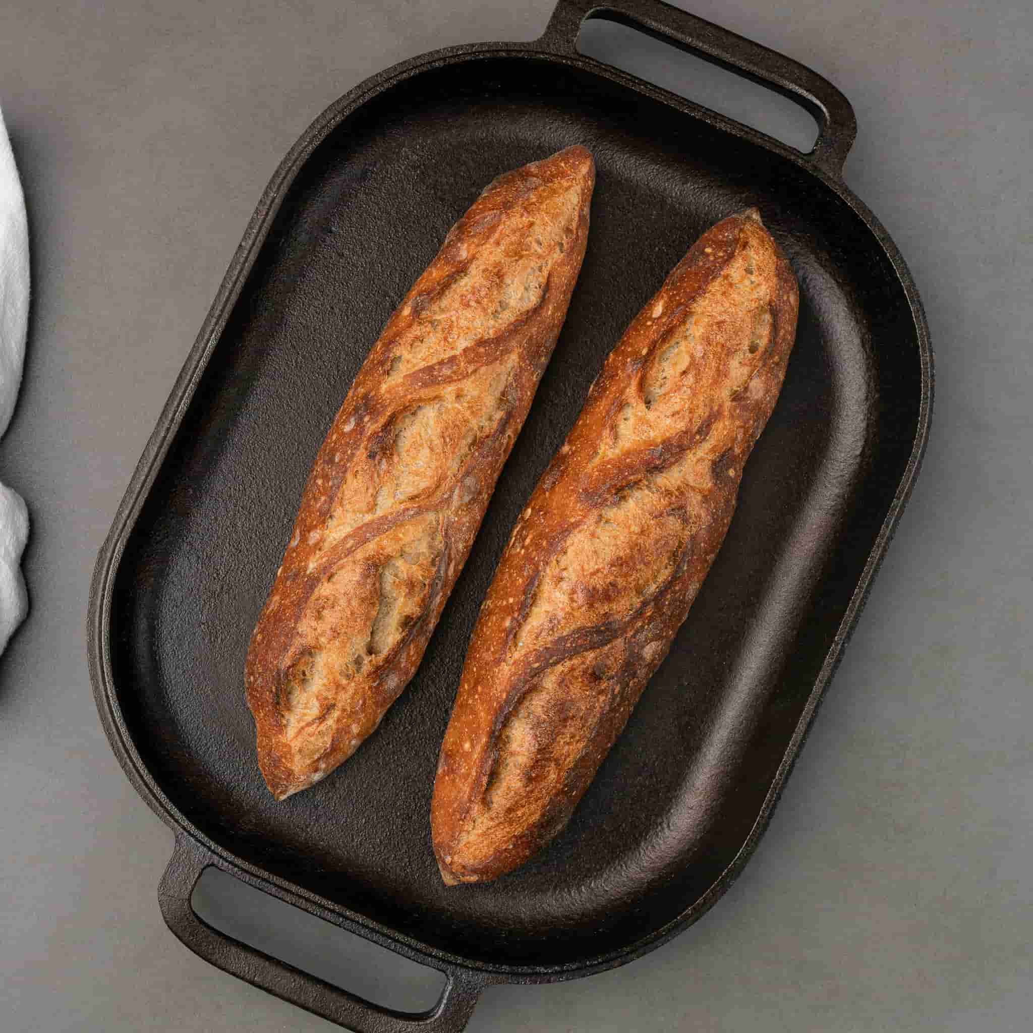 Challenger Cast Iron Bread Pan - Image 6