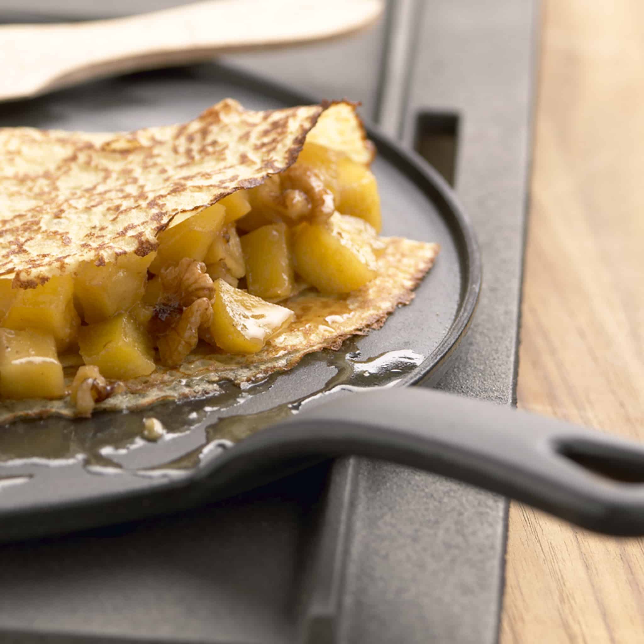 Chasseur Black Cast Iron Crepe Pan, 30cm - Image 2