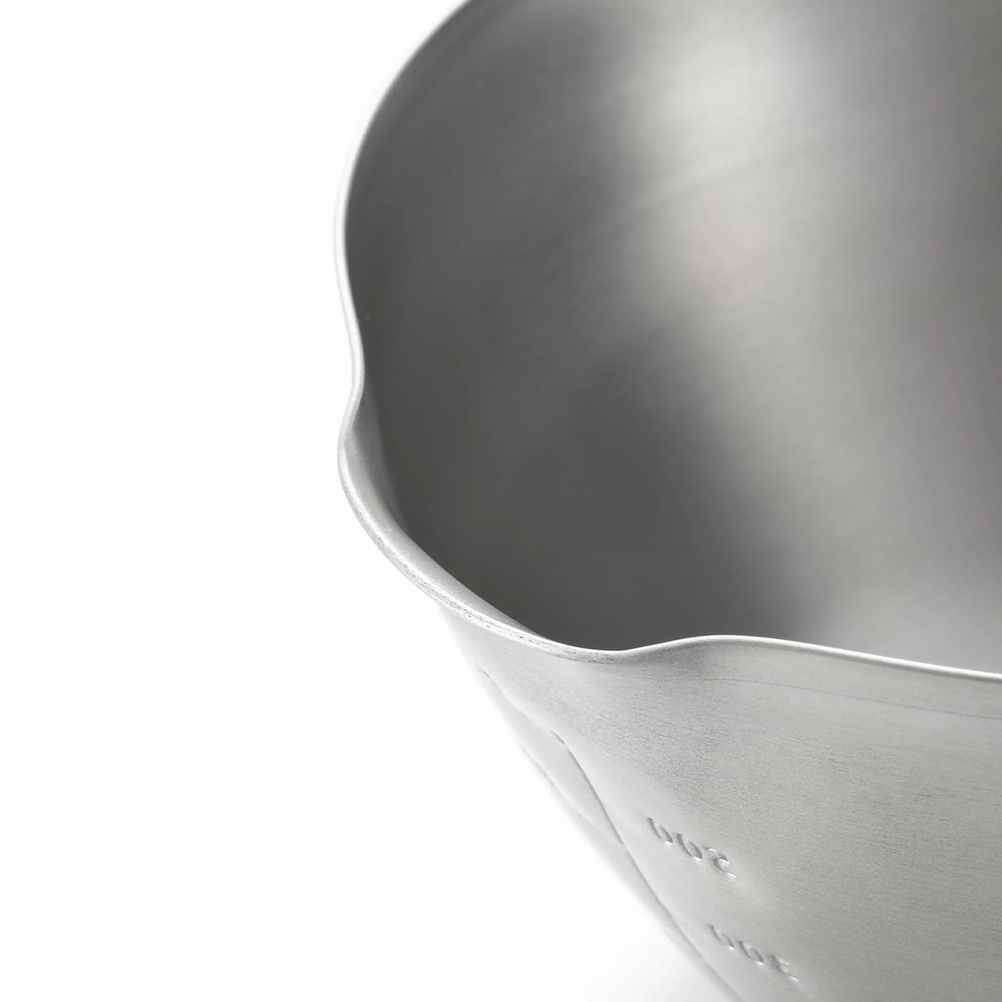 Japanese Stainless Steel Mixing Bowl with Pouring Spout - Image 3