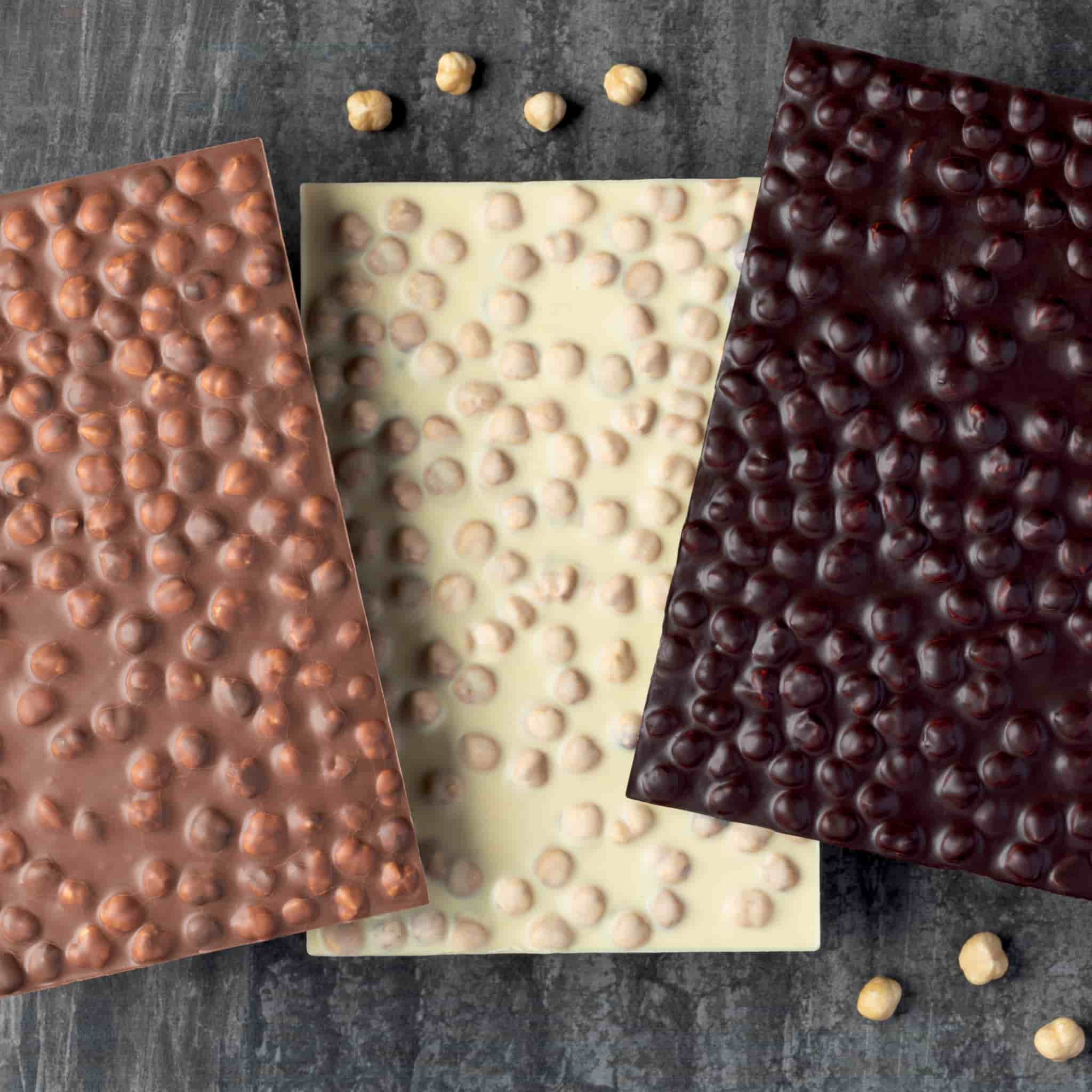 La Perla di Torino White Chocolate Slab with Whole Roasted Hazelnuts, 450g - Image 2