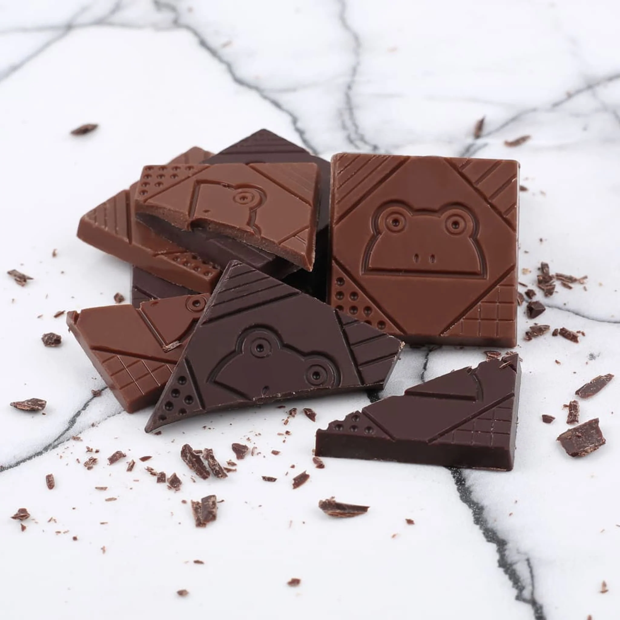 Le Chocolat des Francais 9 Piece Animal Design Organic Chocolate Squares, 45g - Image 3