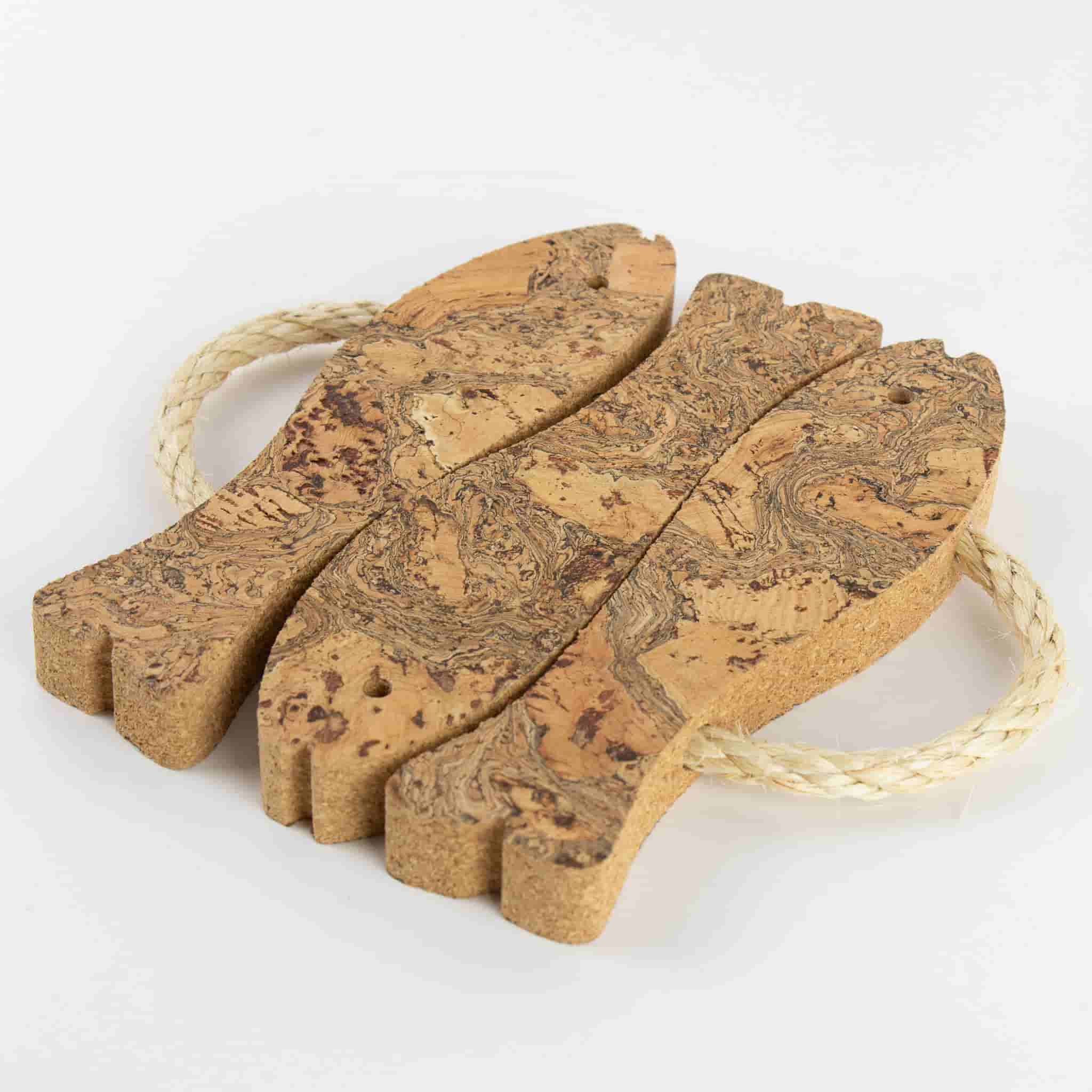 Marbled Cork Three Fish Trivet, 14cm - Image 2