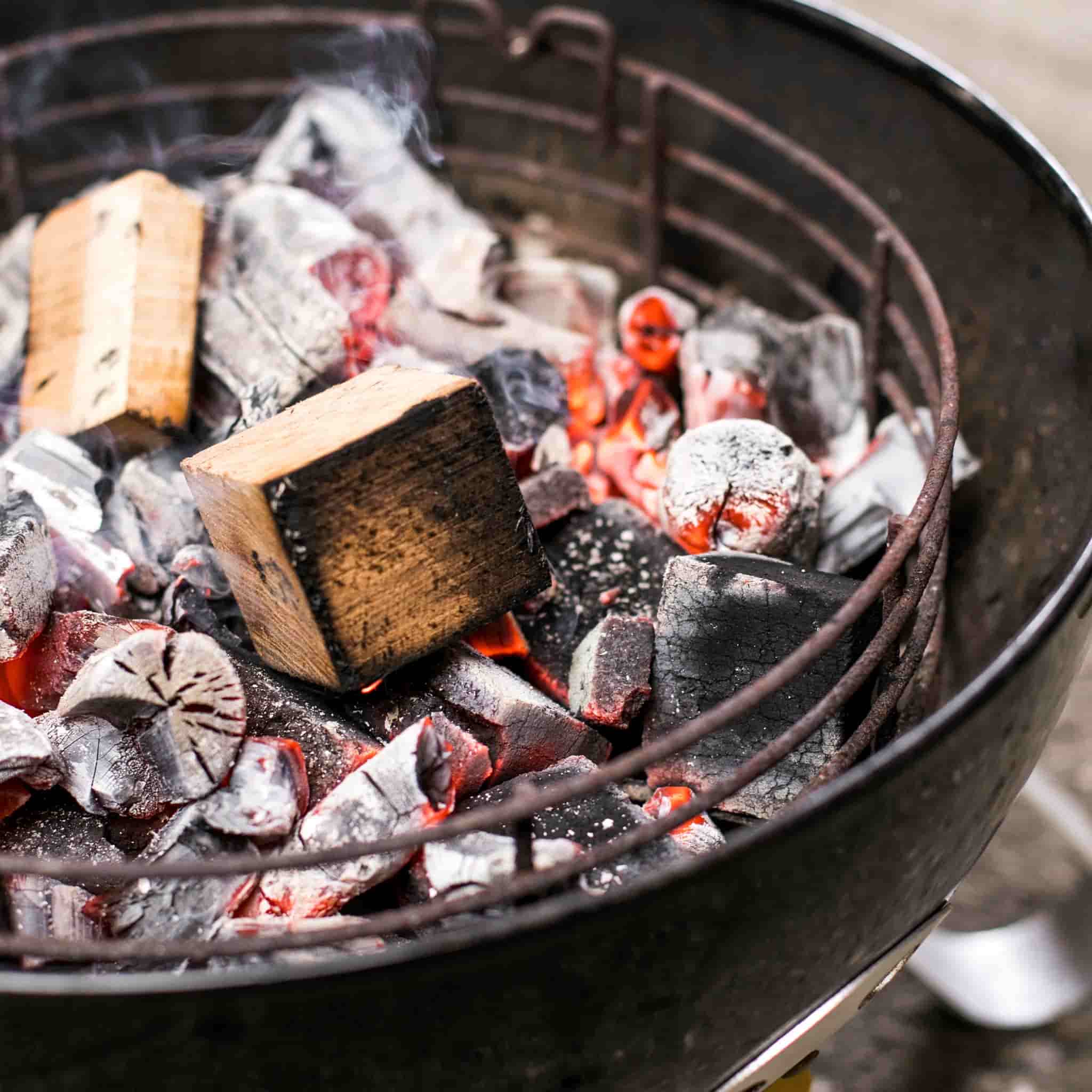 ProQ Oak Smoking Wood Chunks, 1kg - Image 2