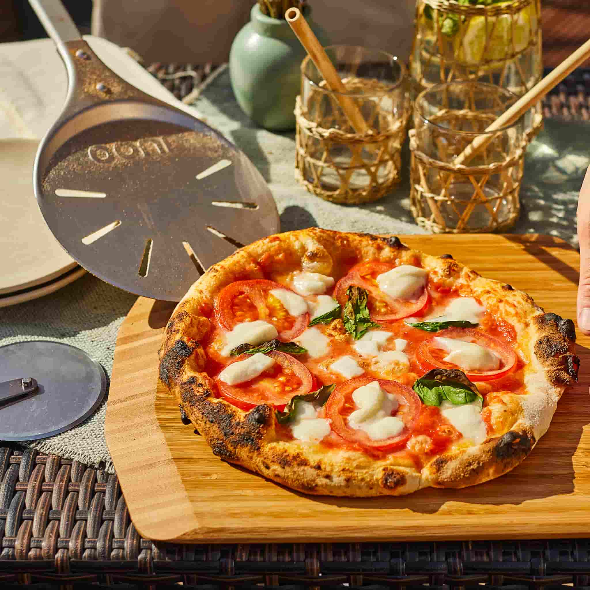 Ooni Pizza Turning Peel, 80cm - Image 2